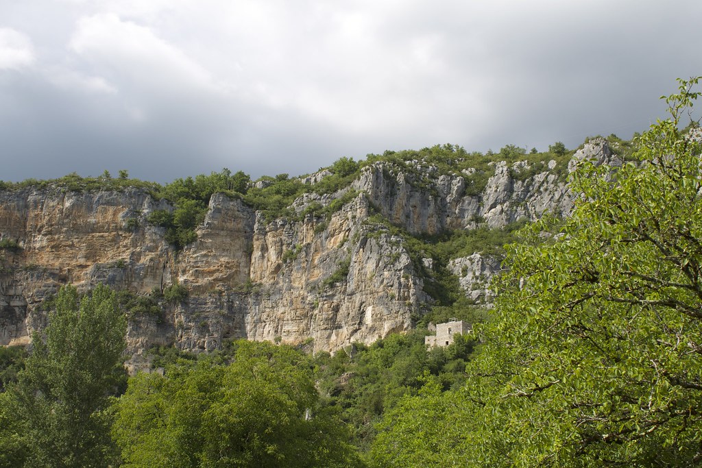 Sauliac-sur-Célé, falaises de la Vallée du Célé