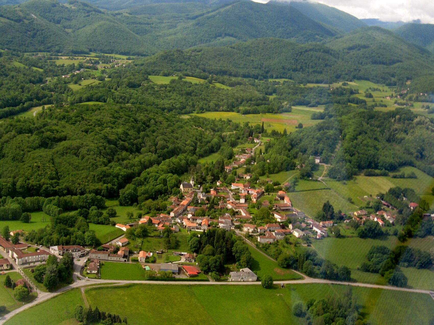 village dans le piémont Pyrénéen